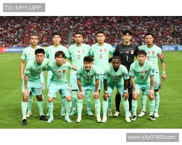 打造强大阵容 争夺荣耀足坛之巅 足球球队实力解析与发展战略