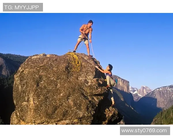 攀岩深度探索上海攀岩队如何应对挑战与防反策略揭秘